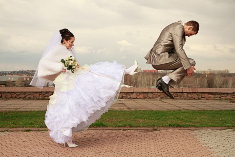 25 Strange Wedding Photos That Will Definitely Make You Laugh