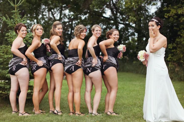 25 Strange Wedding Photos That Will Definitely Make You Laugh