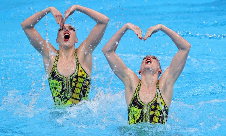 Laughing in Sync: A Collection of Funny Synchronized Swimming Photos