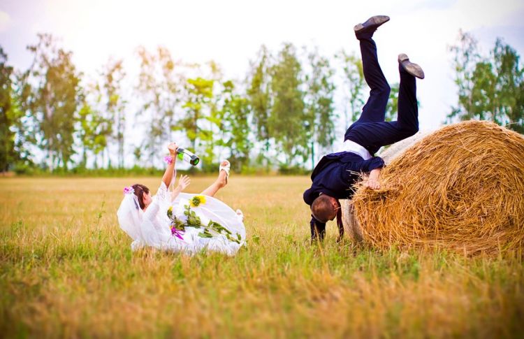 25 Strange Wedding Photos That Will Definitely Make You Laugh