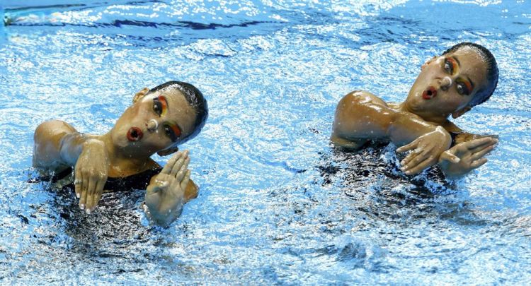 Laughing in Sync: A Collection of Funny Synchronized Swimming Photos