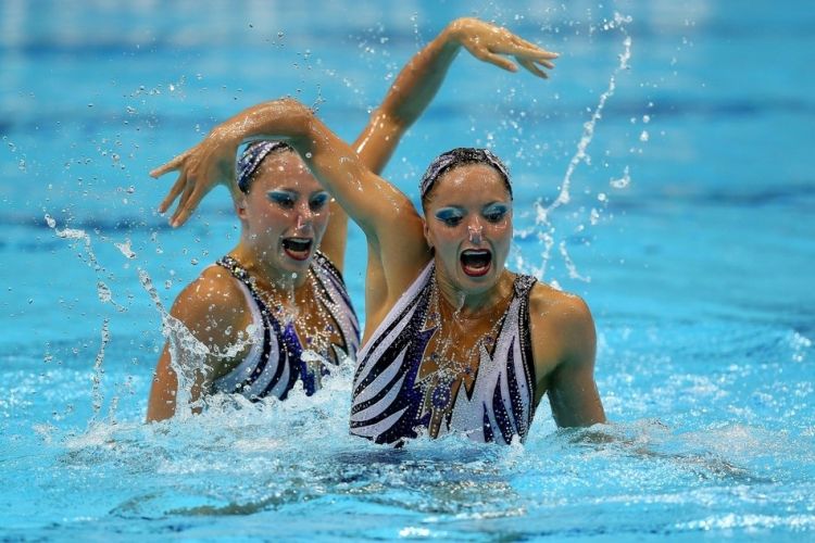 Laughing in Sync: A Collection of Funny Synchronized Swimming Photos