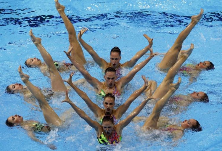 Laughing in Sync: A Collection of Funny Synchronized Swimming Photos