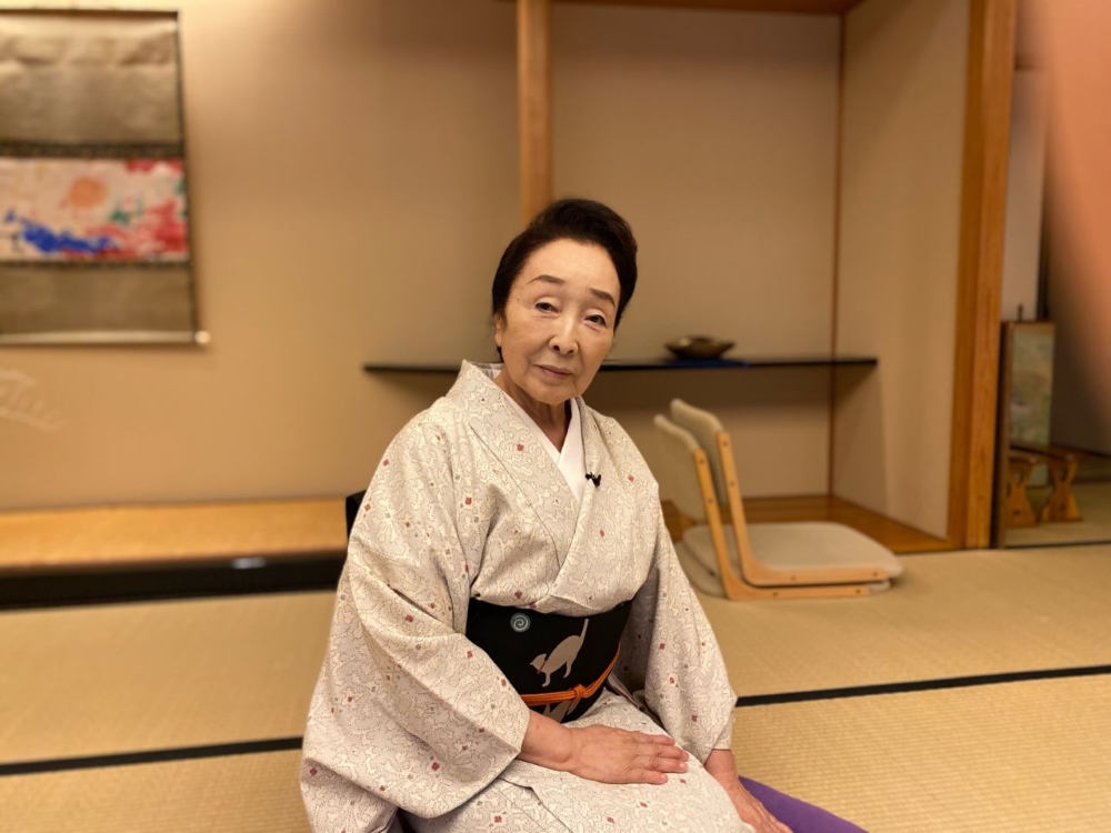 Beyond the Kimono: Candid Moments with Japanese Geishas